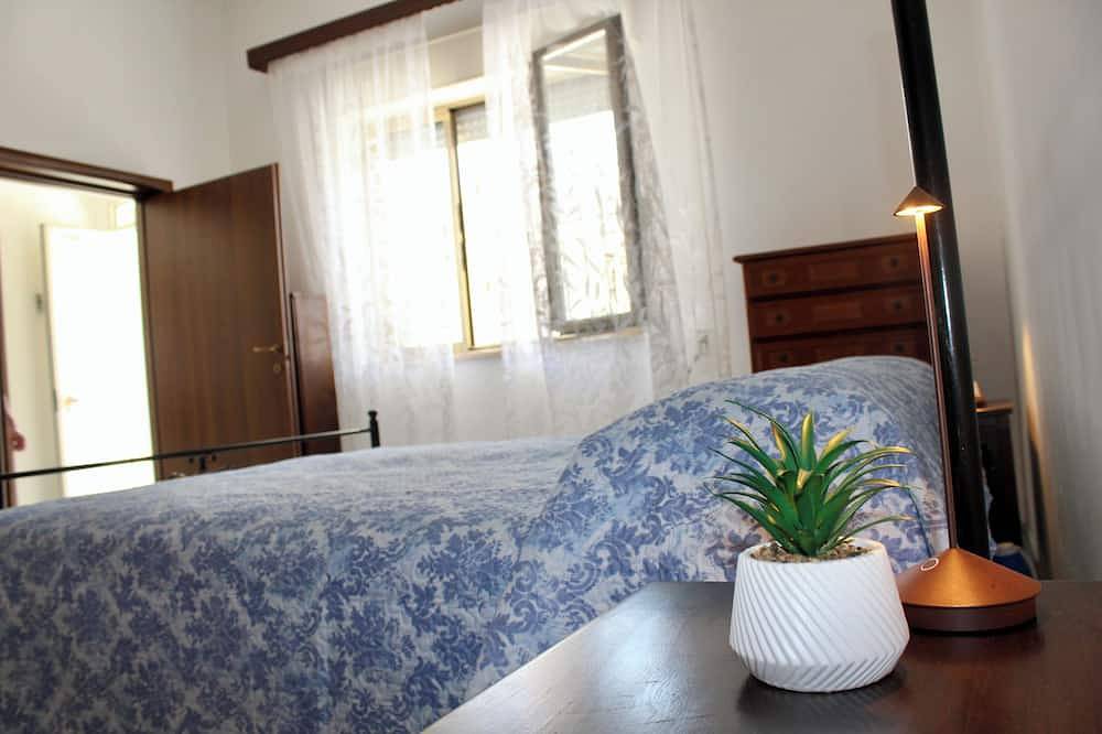 Vista Mare House , fronte mare in Specchiarica, Manduria