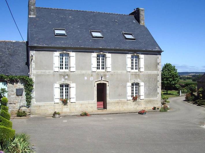 Chambre d’hôte pour 3 personnes, avec jardin à Quéménéven