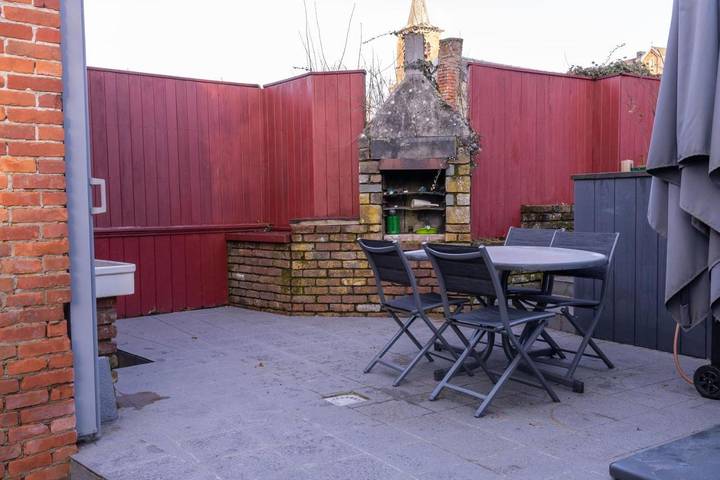 Gîte pour 7 personnes, avec jacuzzi et terrasse ainsi que jardin et sauna à Tellin - 2