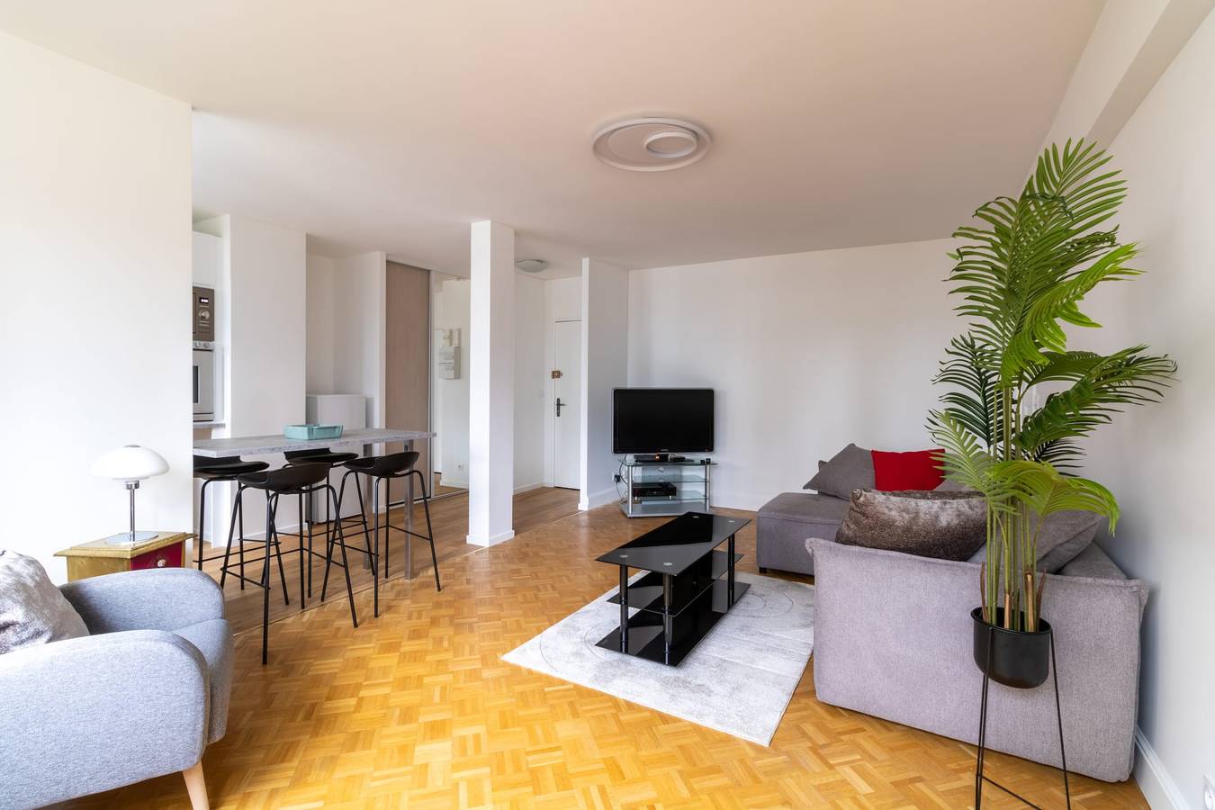 Ganze Wohnung, Appartement Boieldieu - Welkeys in Puteaux, Hauts-de-Seine
