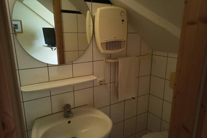 Ganze Wohnung, Apartment Atlantis Dg in Vohburg an der Donau, Landkreis Pfaffenhofen an der Ilm