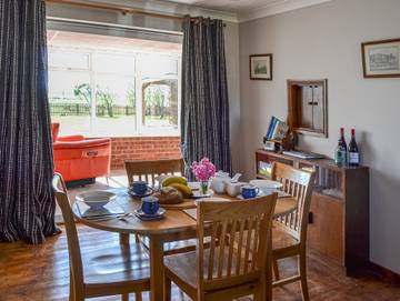 Cottage for 4 People in Walcott, Norfolk, Photo 2