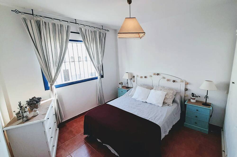 Danielita House. Precious Semi-Detached Chalet Very Close To The Beach. In An Environment in San José (Almeria), Níjar