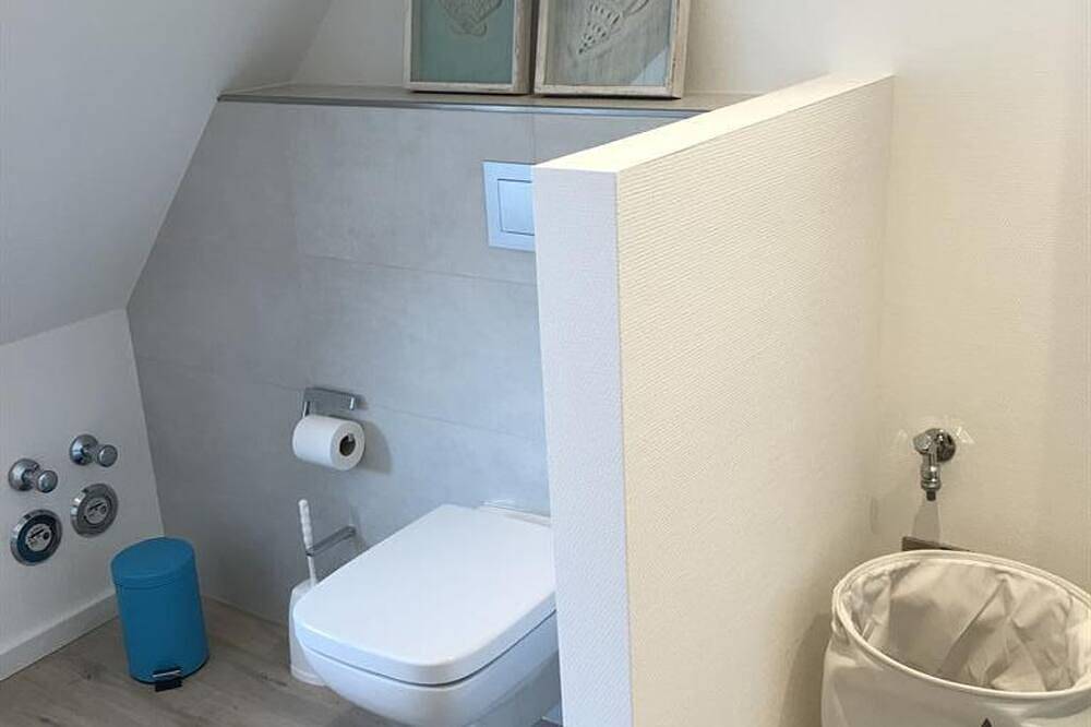 Ganze Wohnung, Ferienwohnung Kiel - Kanalblick - Appartement/Fewo, Dusche, Wc in Holtenau, Kiel