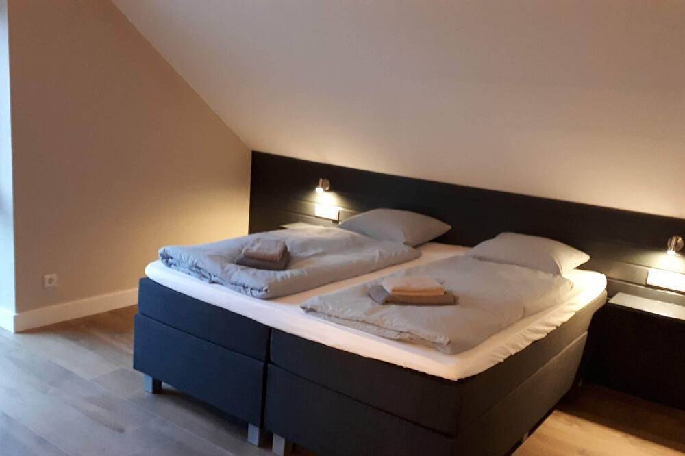 Villa Silberberg Luxus-Wellnessvilla mit Sauna und Billard in Silbach, Winterberg