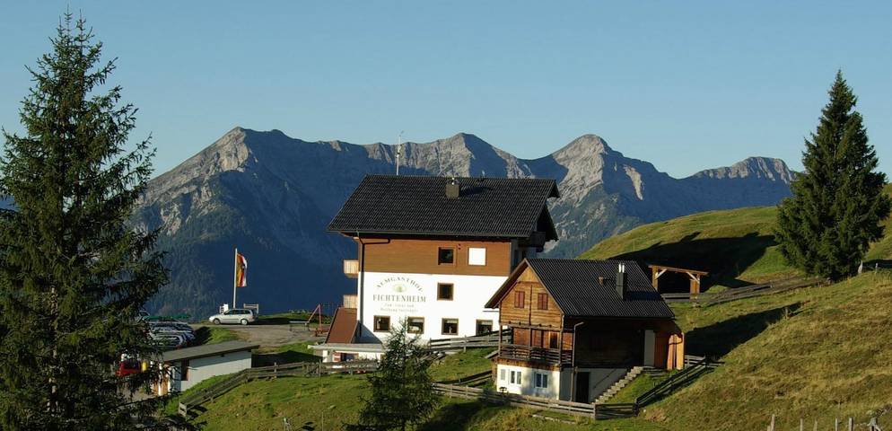 Hotel für 4 Personen, mit Garten und Sauna sowie Ausblick, kinderfreundlich