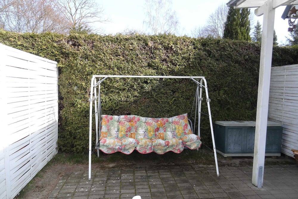 Ferienhaus am Rätzseeweg - Bungalow on the Rätzseeweg in Zirtow, Wesenberg