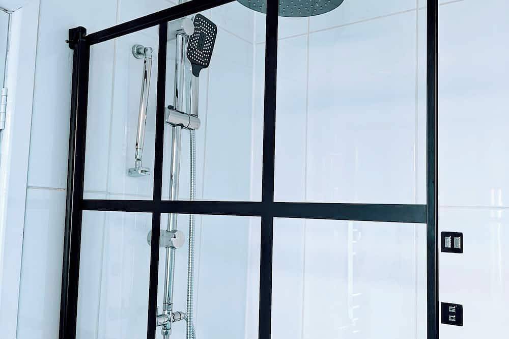 2 bed Holiday Let-Contractors -Parking-Nr to hospital, Uni, City Centre, stadium in Sunderland