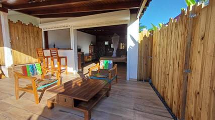 Gîte pour 2 personnes, avec jacuzzi ainsi que terrasse et jardin à Vieux-Fort