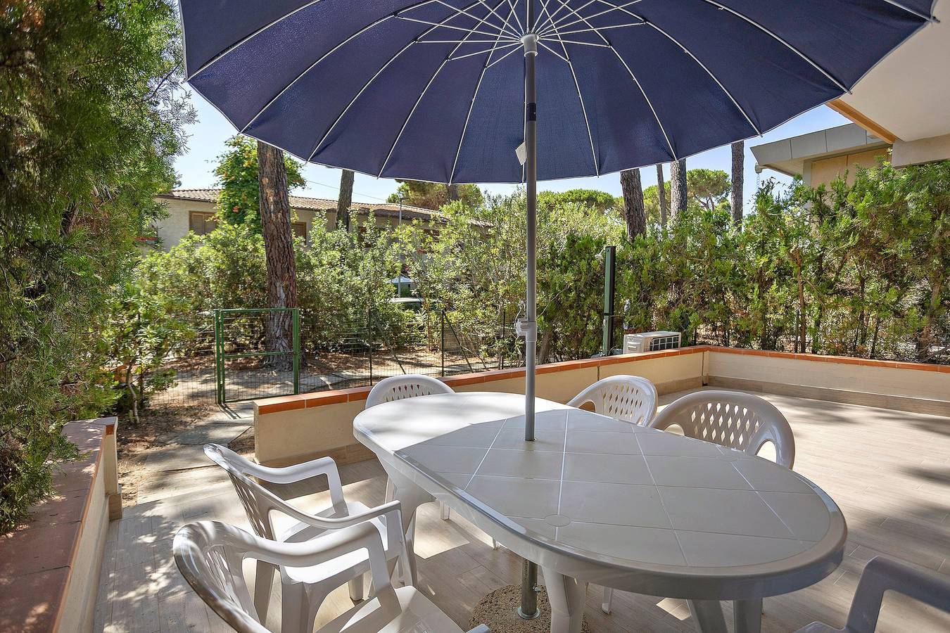 Casa vacacional 'Baby' con terraza privada, Wi-Fi y aire acondicionado in Principina A Mare, Grosseto