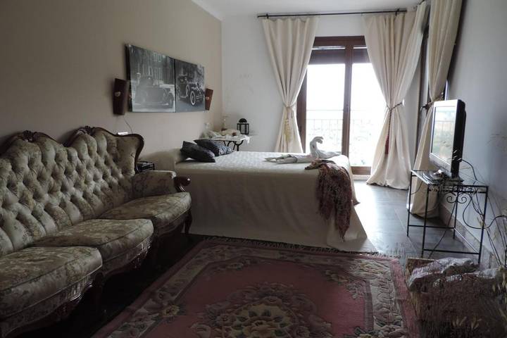 Casa rural para 20 personas, con Terraza además de Jardín y Vistas en Hinojares