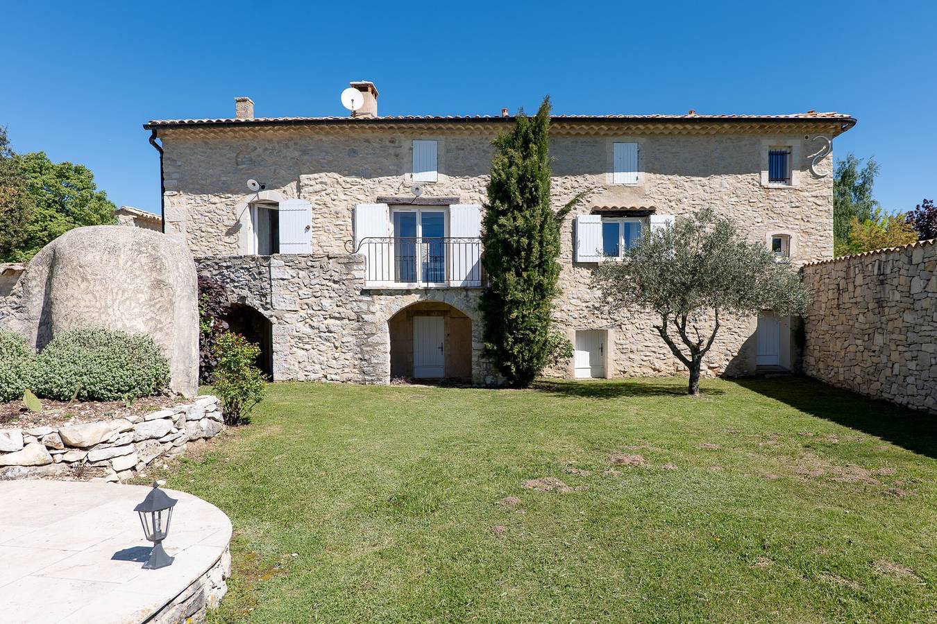 Maison de vacances « Bastide de Marius » avec piscine partagée, terrasse et Wi-Fi in Redortiers, Région de Forcalquier