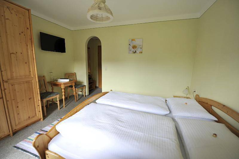 Ganze Ferienwohnung, Doppelzimmer mit Dusche, Wc Nr. 7 in Lessach, Bundesland Salzburg
