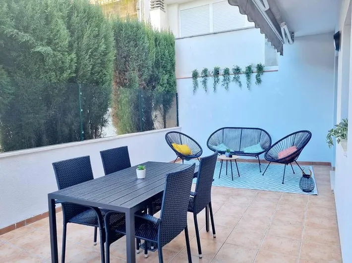 Apartamento de vacaciones para 4 personas, con terraza y piscina - 1