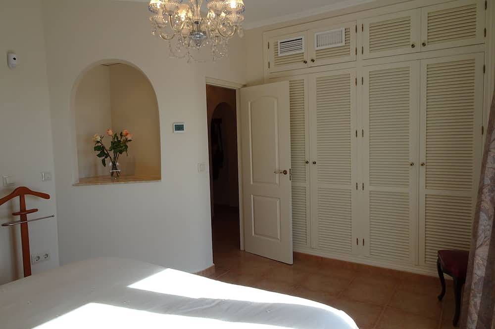 Luxury villa on private property with beautiful sea views in San Juan de los Terreros, Pulpí