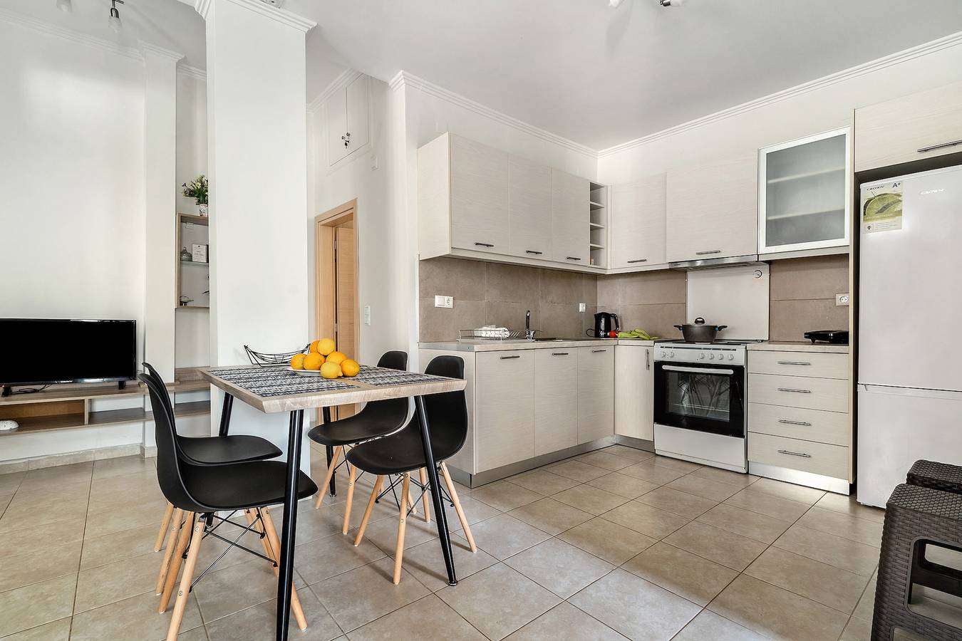 Ganze Wohnung, Studio 'Family Junior Suite' mit Gemeinschaftspool, Wlan und Klimaanlage in Nydri, Griechenland
