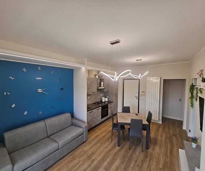 Location de vacances pour 4 personnes, avec balcon à Marino