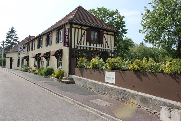 Hôtel pour 2 personnes, avec Terrasse et Jardin à Arcis-sur-Aube