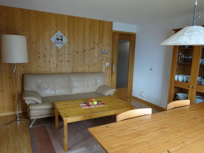 Ganze Ferienwohnung, Tgea Beala Vesta - 5-Bettwohnung in Muntogna da Schons, Hinterrhein