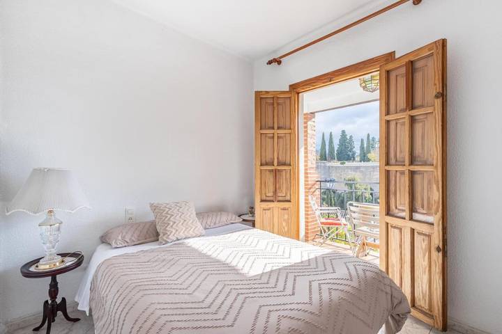 Escapadas de fin de semana para 7 personas, con vistas y jardín, Se admiten mascotas en Granada