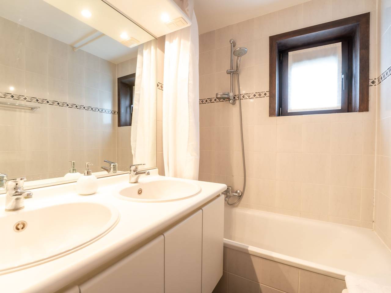 Ingrid with parking in De Haan, Belgische Küste