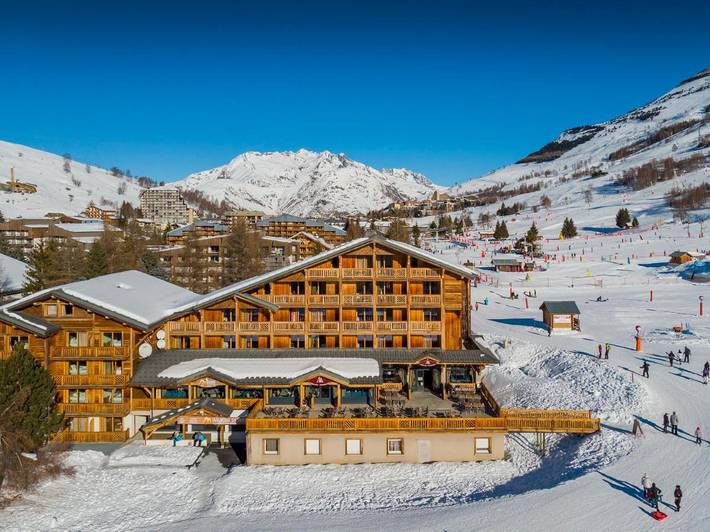 Hôtel pour 2 personnes, avec terrasse ainsi que vue et sauna