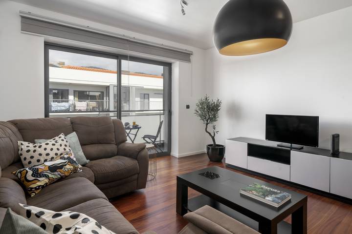Apartamento de férias para 6 pessoas, com varanda no Funchal