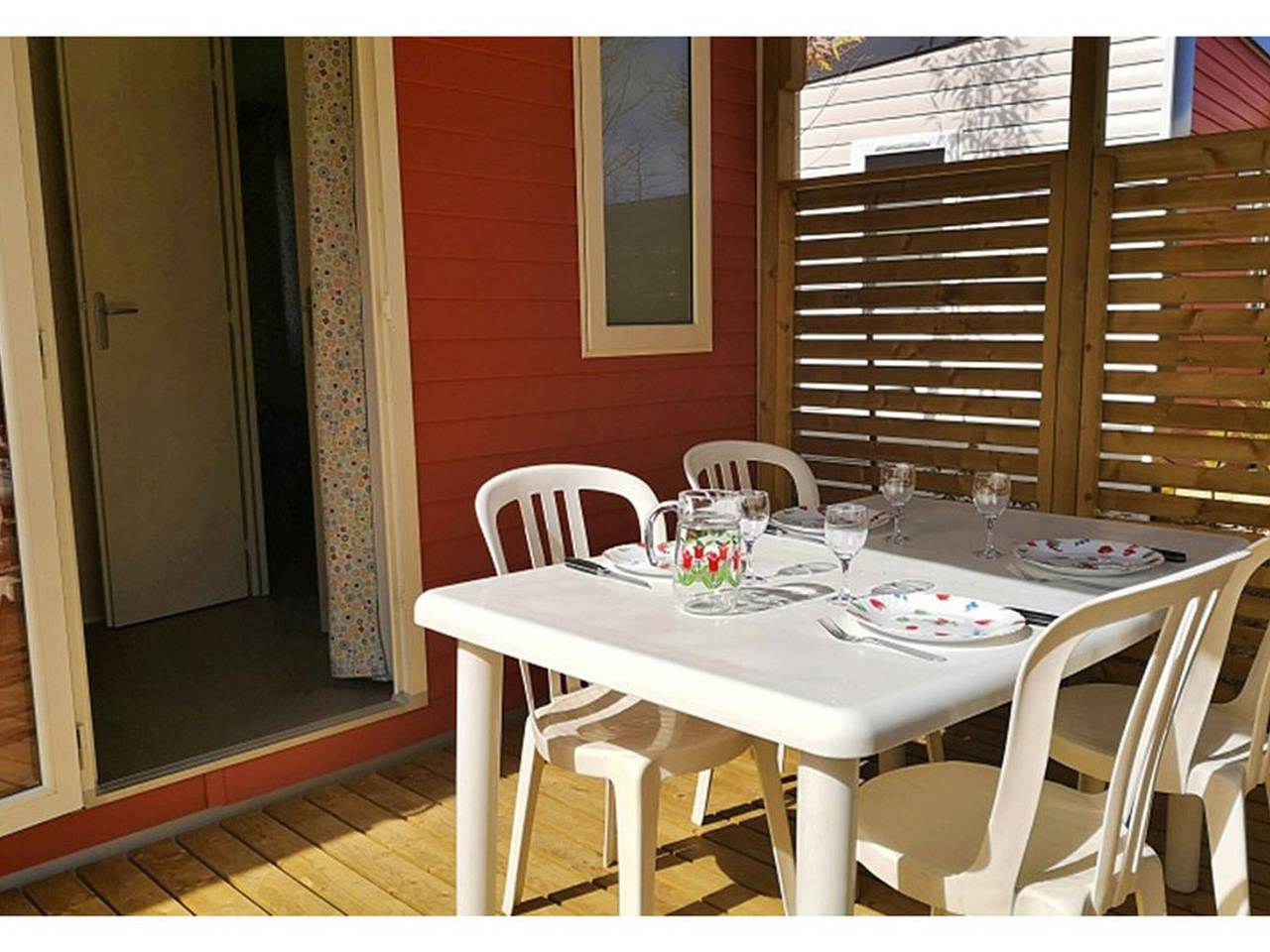 Mobile home with terrace for 4 people in Collias, Nimes region