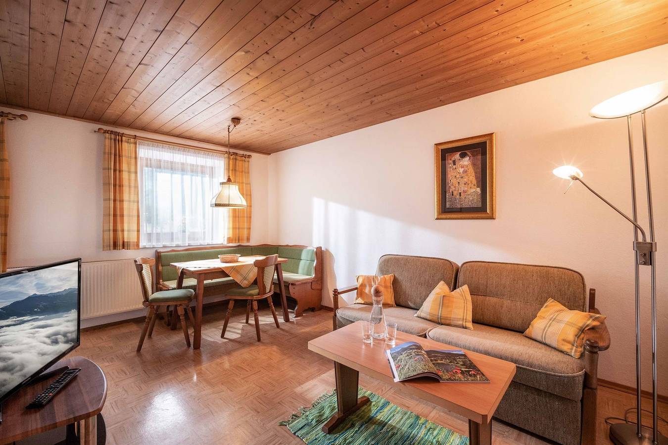 Ganze Ferienwohnung, Appartment 2 in Kramsach, Kaisergebirge