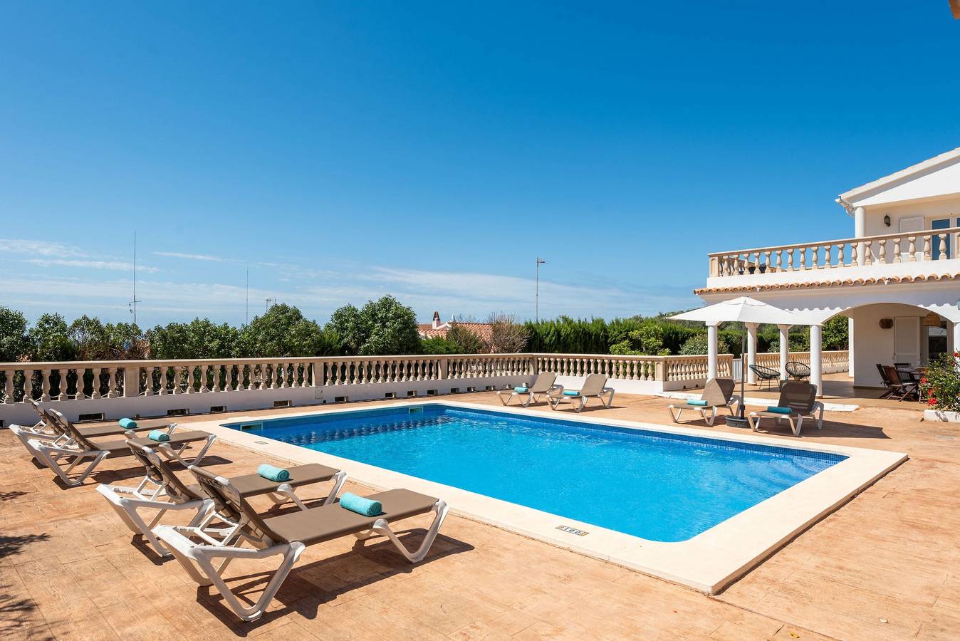 Villa für 8 Personen mit Pool in Punta Prima, Sant Lluís