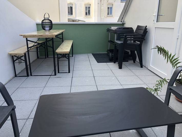 Gîte pour 9 personnes, avec terrasse - 1