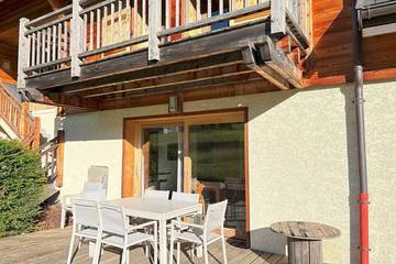 Gîte pour 6 personnes, avec jacuzzi et balcon à Saint-Eustache