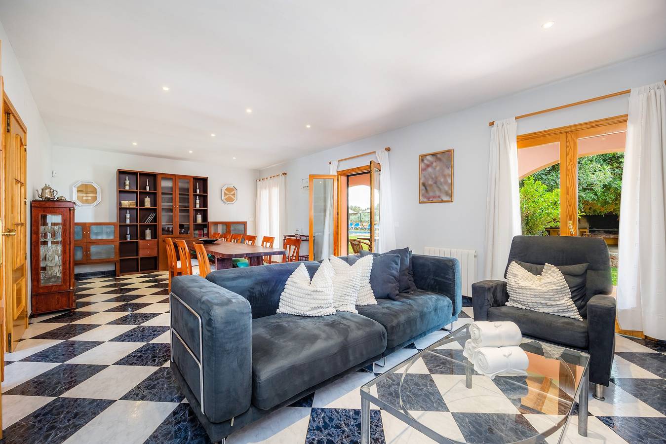 Finca "Casa Campillos" near Golf Course with Pool, Wi-Fi, A/C, Terrace & Garden; Pet Friendly in Llucmajor, South Majorca