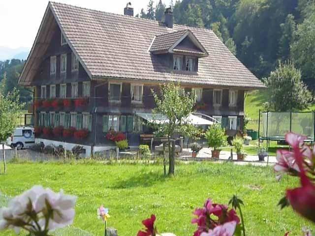 Chambre d’hôte, avec Jardin à Schwarzenberg (Suisse)