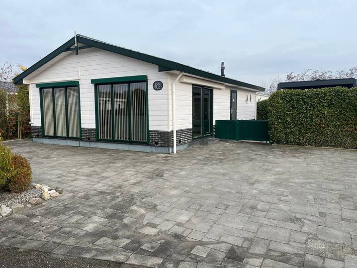 Ferienhaus für 5 Personen, mit Terrasse und Garten