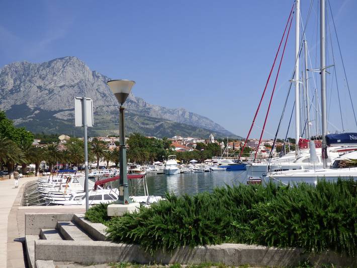 Ferienwohnung für 3 Personen, mit Meerblick und Ausblick sowie Terrasse in Baska Voda - 2