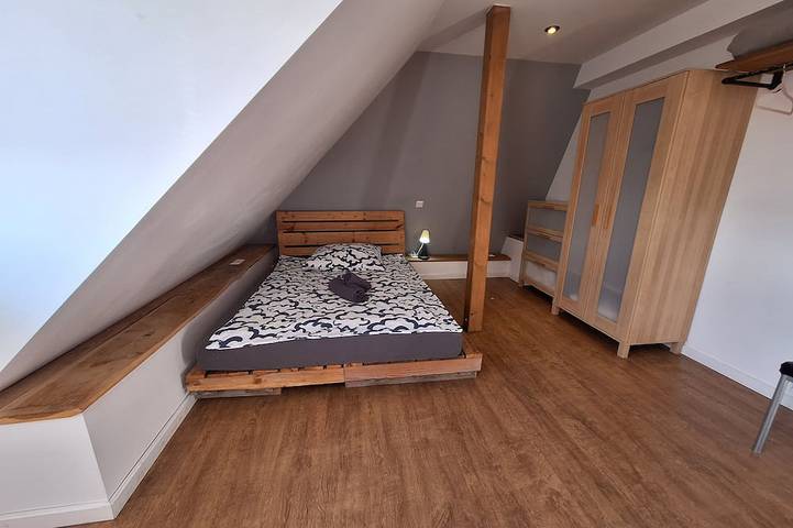 Appartement entier, Large central apartment in Bielefeld for up to 8 people. in Bielefeld, Rhénanie-du-Nord-Westphalie