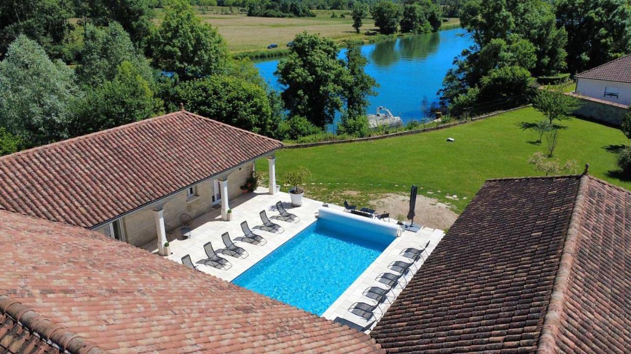 Double Room in Lamarche-sur-Saône, Région de Dijon