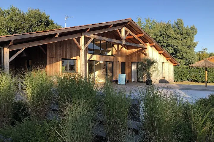 Maison Architecte,  6-8 personnes, Piscine Chauffee, Mer et Lac, accès Pmr in Azur, Côte d’Argent