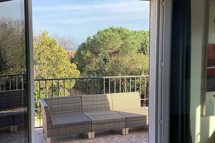 Apartamento entero, Animaux Interdits Parking Privé Proche de la mer vue mer in Santa-Lucia-di-Moriani, Región de Corte
