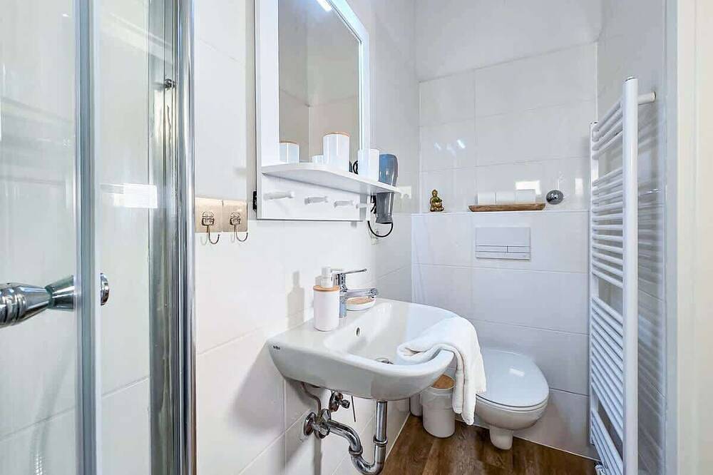Ganze Wohnung, Alpha Apartments: Ruhiges, Altstadt & Bach in Herdecke, Ennepe-Ruhr-Kreis