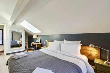 Maison De Vacances pour 10 Personnes dans Puteaux, Hauts-de-Seine, Photo 2