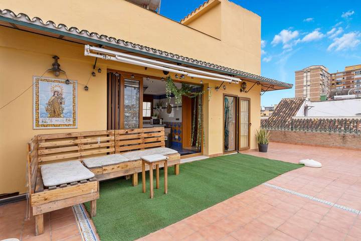 Chalet für 18 Personen, mit Garten in Malaga