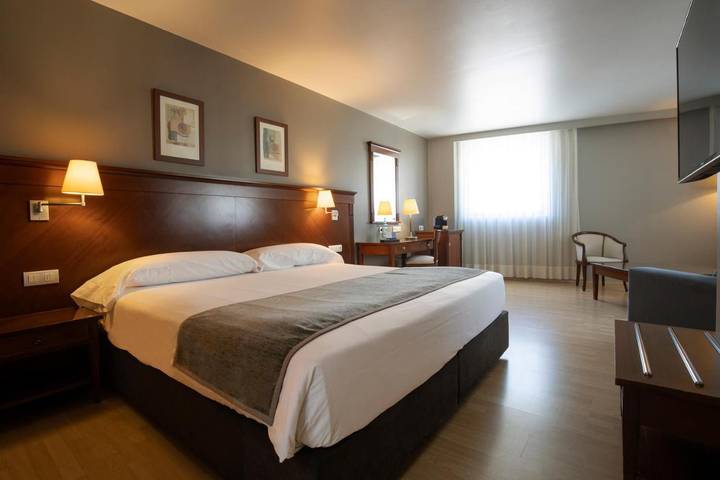 Hôtel pour 2 personnes, avec jacuzzi ainsi que terrasse et sauna