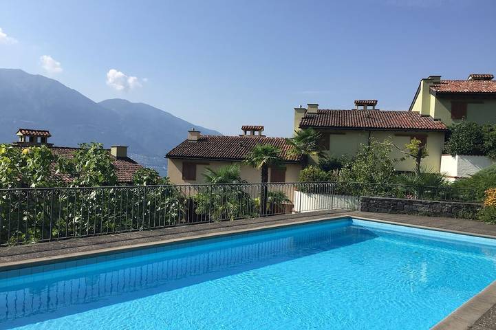 Ferienhaus für 4 Personen, mit Terrasse und Pool