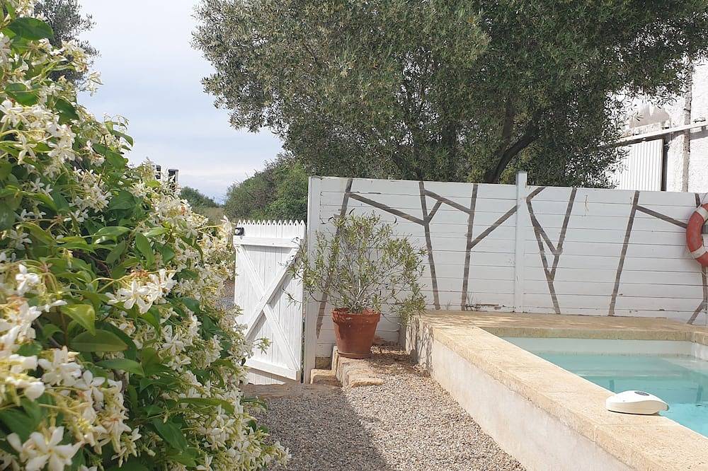 Gite with private heated pool in estate near Cap d'Agde in Bessan, Mittelmeerküste (Frankreich)