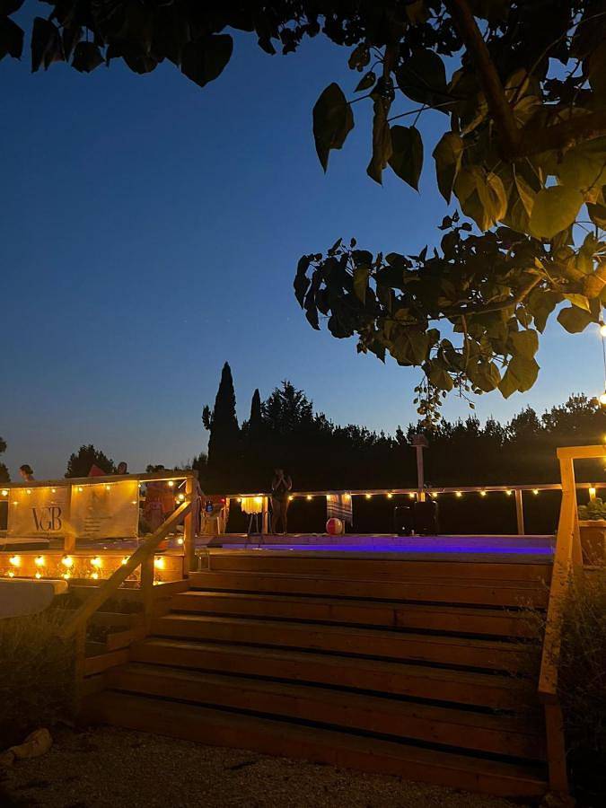 Appartamento per 3 persone, con piscina e panorama nonché giardino, con animali domestici a Sacrofano