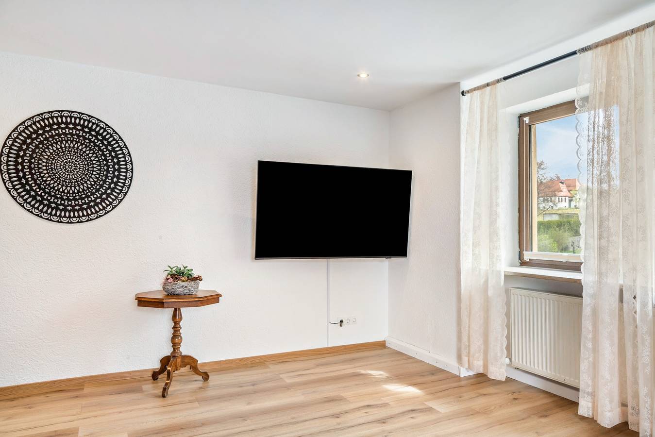 Ganze Wohnung, Ferienwohnung Heimelig im Bayerwald mit Bergblick, Gemeinschaftsterrasse und Wlan in Haidmühle, Šumava Mountains