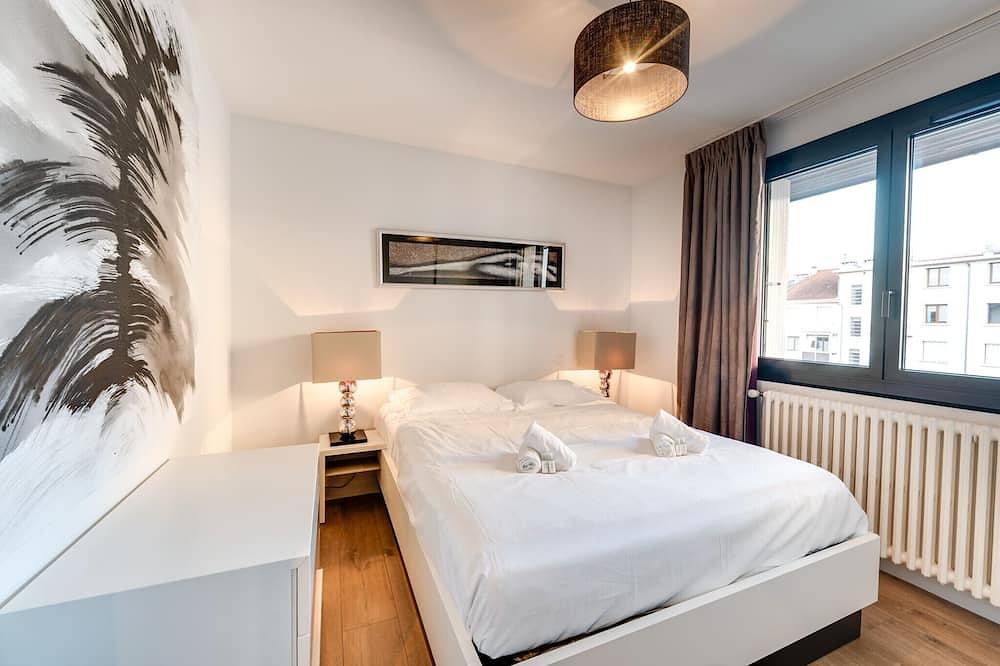 Apartamento entero, Les Sorbiers - Apartment 2 bedrooms top floor - parking & terrace in Annecy, Región de Annecy