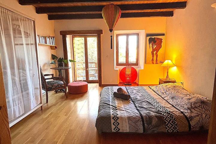 Location de vacances pour 12 personnes, avec jardin, animaux acceptés à Bonne - 3